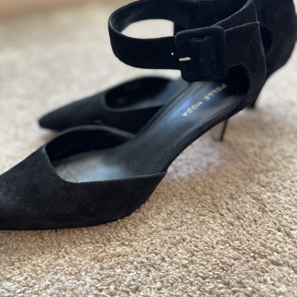 Pelle Moda Black Suede Heels - Picture 6 of 8